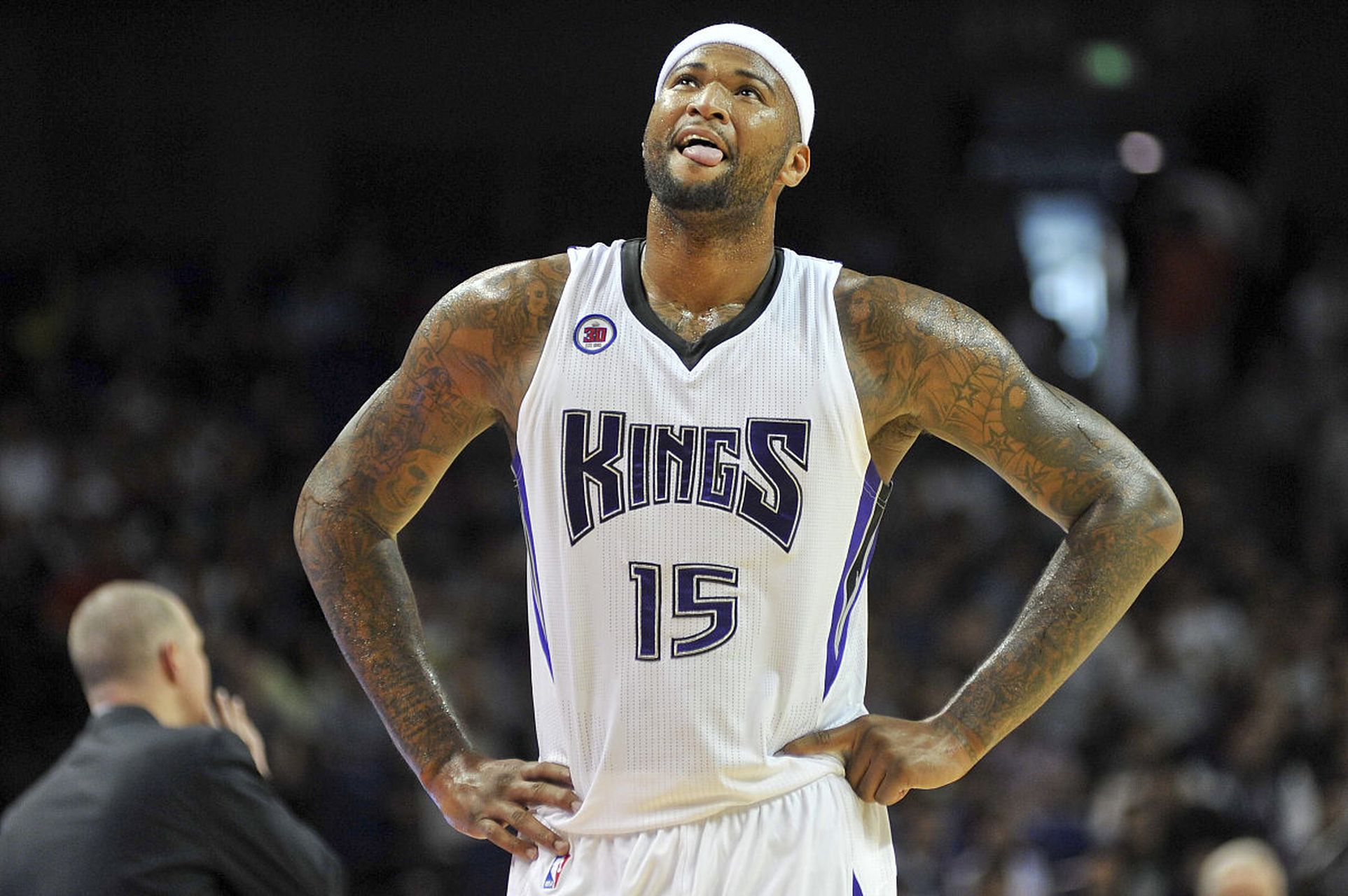 越与连绵不 越与连绵不