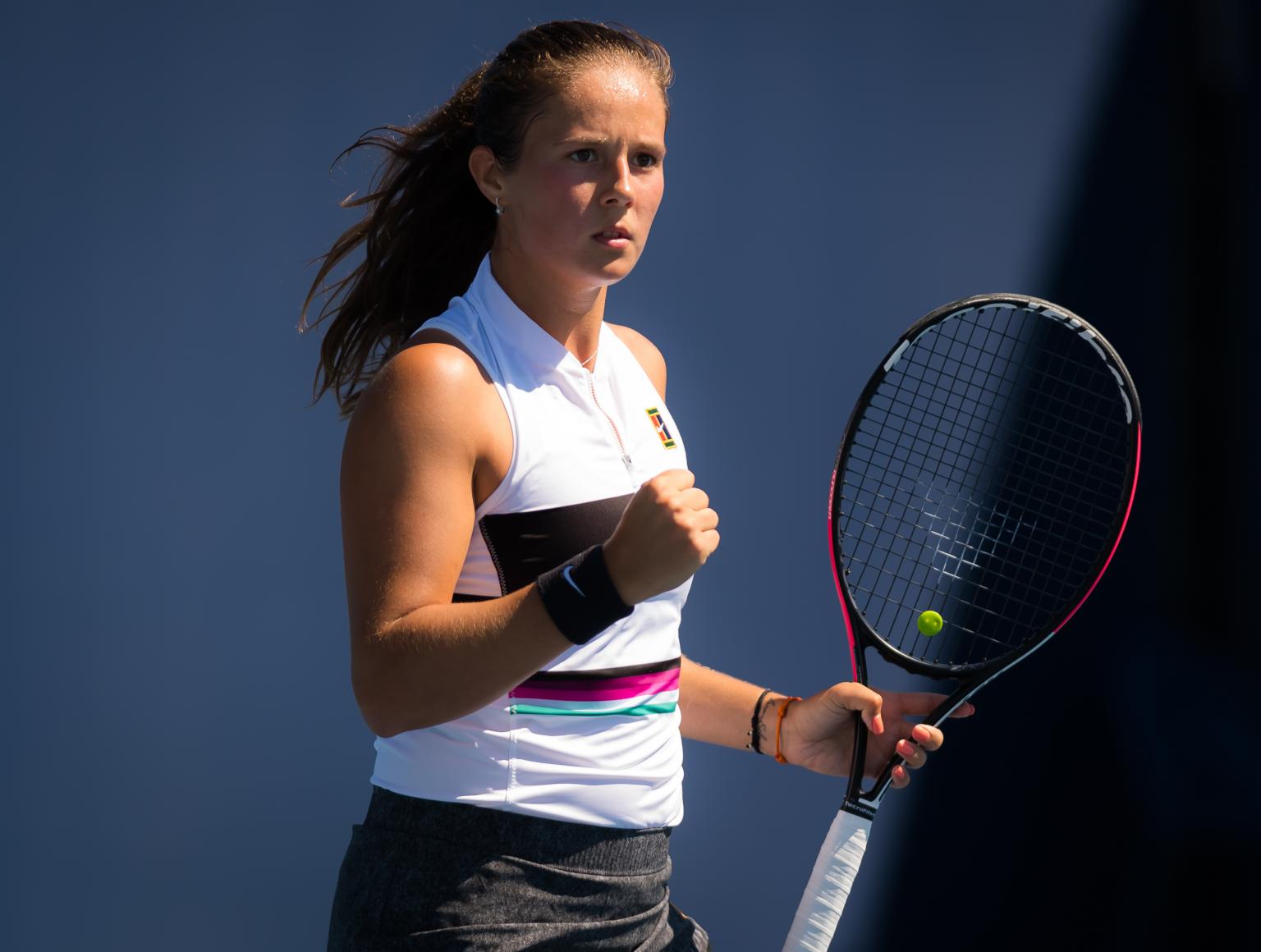 学校鼓励学 学校鼓励学